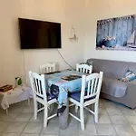 P & L House